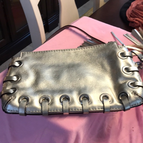 Michael Kors clutch bag. Very nice bag! Gold - Picture 6 of 16